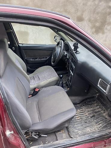 Daewoo Nexia: 2008 г., 1.6 л, Механика, Бензин, Седан