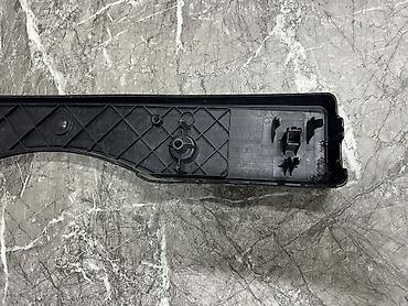 Другие детали кузова: Подномерник Камри 70 Комплектация: SE Для моделей: 2018г.в - — 7