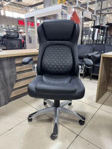 Офисные кресла: Офисное кресло, Новый, С колесиками, цвет - Черный, Экокожа, Бесплатная доставка, Платная доставка — 3