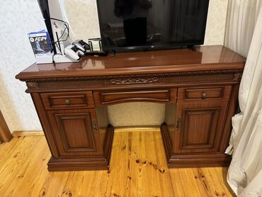 ayna qapi: Güzgülü lalafo.az -da ayna qapi: Güzgülü