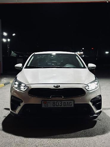 Продажа авто: Kia K3: 2021 г., 1.6 л, Робот, Бензин, Седан — 2