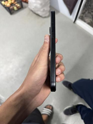 apple watch часы цена: IPhone 16 Pro Max, Б/у, 256 ГБ, Черный, Кабель, 90 % — 6