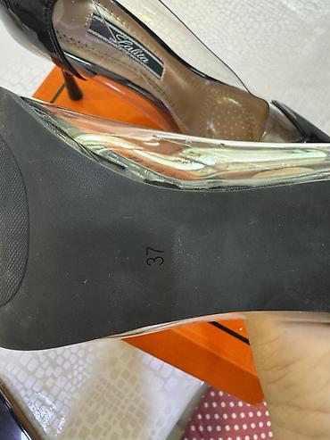 Tuflilər: Ayaqqabı yeni, ayağa olmadığı üçün satılır. Razmer 36-37 — 5