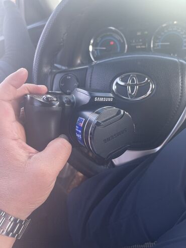 обьектив сони: Фотоаппарат Samsung (суперзум) - Форм‑фактор: компактная камера с