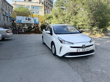 авто в кредит без первоначального взноса 2021: Toyota Prius: 2021 г., 1.8 л, Автомат, Гибрид, Седан