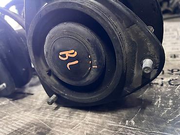 Амортизаторы, пневмобаллоны: Комплект амортизаторов Subaru Б/у, Оригинал, Япония — 13