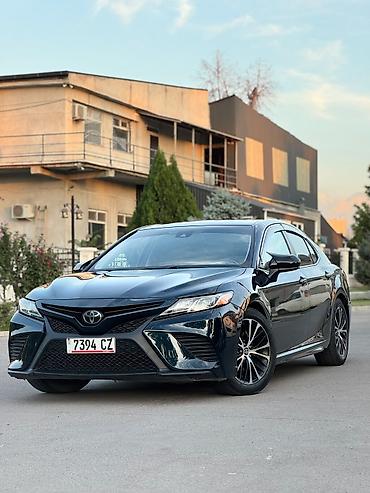 Toyota Camry: 2019 г., 2.5 л, Автомат, Бензин, Седан