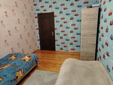 Həyət evləri və villaların satışı: Uşaq otağı və həyəti olan fərdi ev - İki mərtəbəli ağ rəngli fərdi — 4