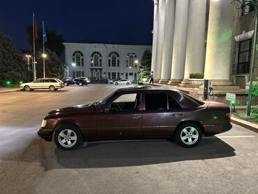 мерседерс 211: Mercedes-Benz E-Класс (W124) седан, бордовый металлик. Ключевые
