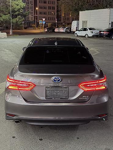 Toyota: Toyota Camry: 2021 г., 2.5 л, Автомат, Гибрид, Седан — 3