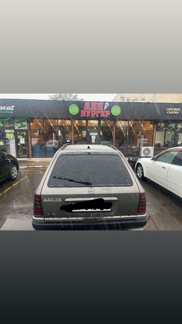 полка для авто: Mercedes-Benz E-Class: 1991 г., 2.3 л, Автомат, Бензин
