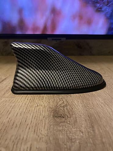 su masini satisi: Avtomobil üçün “akula” antenası - Material: karbon lif effektli örtük — 3