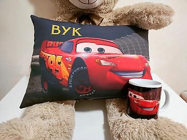 Jastuci: Dimenzije jastuka 45x32 su 1999 din i 32x32 su 1999 din. Dizajn na lalafo.rs — 27 Jastuci: Dimenzije jastuka 45x32 su 1999 din i 32x32 su 1999 din. Dizajn — 27