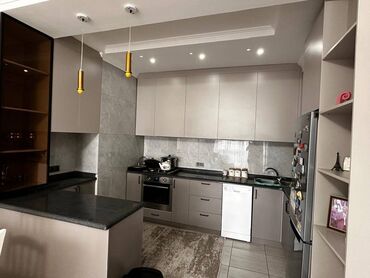 Долгосрочная аренда квартир: 3 комнаты — 15