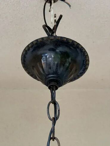 Ostali stilski nameštaj: Stari Tiffany luster - R-36 cm 💡✨ Luster u odličnom stanju, sa jednim na lalafo.rs — 8 Ostali stilski nameštaj: Stari Tiffany luster - R-36 cm 💡✨ Luster u odličnom stanju, sa jednim — 8