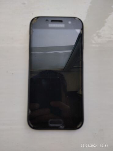 телефон самсунг а51: Samsung Galaxy A3 2017, Колдонулган, 16 GB, түсү - Кара, 2 SIM