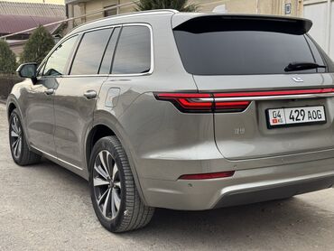 Lixiang: Lixiang One: 2020 г., 1.2 л, Автомат, Электромобиль, Внедорожник — 2