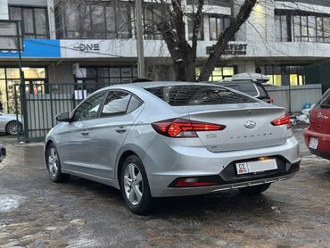 Hyundai: Hyundai Elantra: 2018 г., 2 л, Автомат, Бензин, Седан — 6