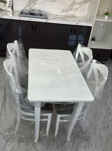Masalar: Mətbəx üçün, Açılmayan, Dördbucaq masa, 4 stul