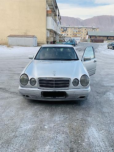 Mercedes-Benz: Mercedes-Benz E-Class: 1995 г., 2.3 л, Ручные, Бензин, Седан — 12
