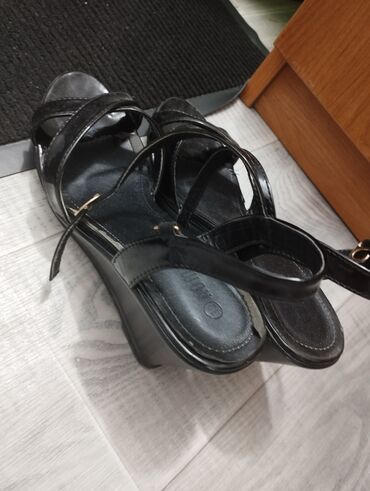 Women's Sneakers and athletic shoes: Обувь женская. Босоножки на платформе,на каблуке и ботасы(кросовки) — 4