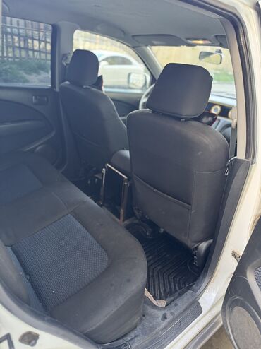 Mitsubishi: Mitsubishi Airtek: 2 l | 2003 il 302545 km Ofrouder/SUV — 7