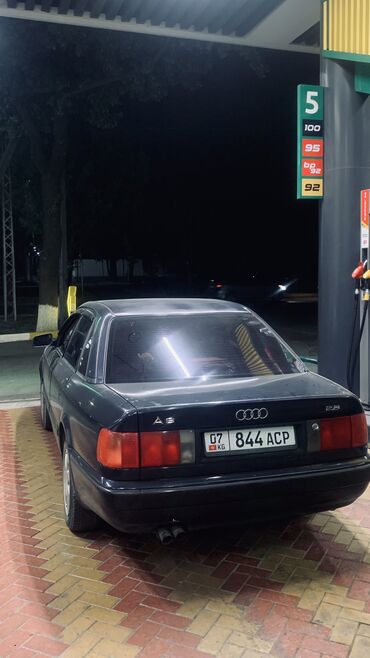 некия 2: Audi S4: 1994 г., 2.6 л, Механика, Бензин, Седан