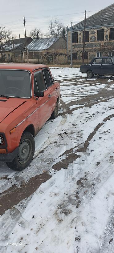 VAZ (LADA): VAZ 2103 sedan - Kuzov: 4 qapılı, narıncı rəng - Mühərrik — 3