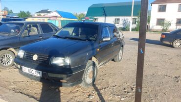 инвертор для авто: Volkswagen Vento: 1993 г., 1.8 л, Механика, Бензин, Седан