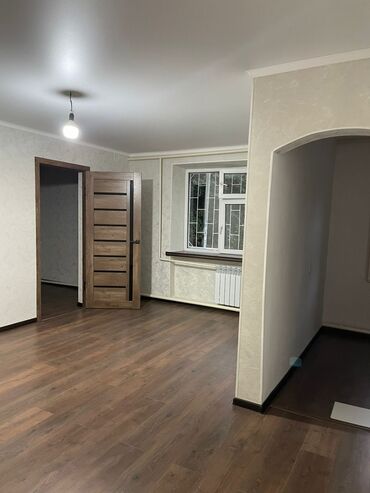 Продажа квартир: 2 комнаты, 46 м², Хрущевка, 1 этаж, Свежий ремонт
