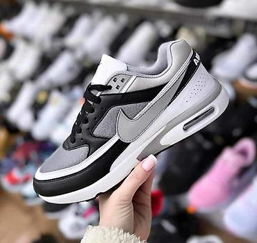 Patike: Od 41 do 46 velicine Nike patike – model sa vidljivom Air jedinicom - — 3