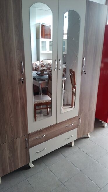 Dolablar: Yeni, Açılan, 4 qapılı Düz dolab, Dolab-asılqan, Türkiyə — 26