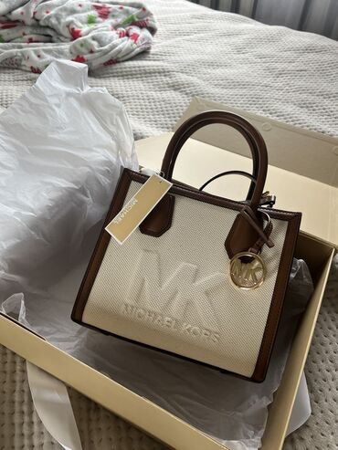 майкл корс сумки бишкек: Новая сумка Майкл Корс, с подарочной коробкой, продаю в связи с
