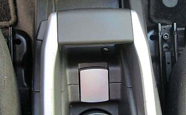 1.5 dci delphi: RUČICA RUČNE KOČNICE ZA OPEL ZAFIRA OD 2005. DO 2011. GOD. | Polovni — 2