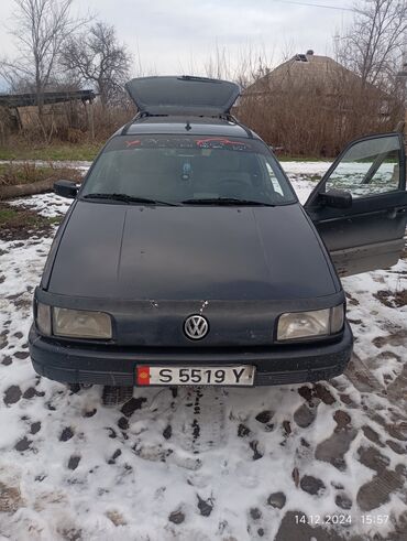 Volkswagen: Volkswagen Passat: 1990 г., 1.8 л, Механика, Бензин, Универсал