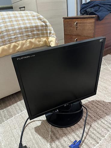 Мониторы: Монитор, LG, Б/у, LCD, 16" - 17" — 2