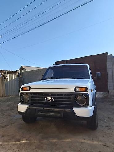 ВАЗ (ЛАДА): ВАЗ (ЛАДА) 4x4 Нива: 2000 г., Механика, Бензин, Внедорожник — 1