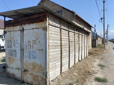 готовый домик купить: Предлагается к продаже металлический хозяйственный блок, выполненный