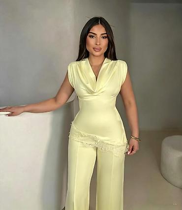 Kompleti: 🔥Elegantni dvodelni komplet – i pantalone sa širokim nogavicama ✅3000 — 10