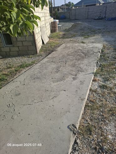 işlənmiş kombi və radiatorlar: Rus betonu ilə hazırlanmış piltə içi armatur ilə doludur