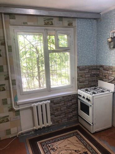 дом арча бешик ак орго: 1 комната, 32 м², 104 серия, 2 этаж, Старый ремонт