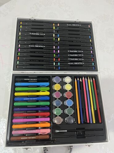 Игрушки: Продаю игрушечные гарнитуры! Б/у состояние хорошее! Кухонный — 4