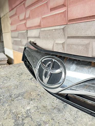 camri 70: Решетка радиатора Toyota 2011 г., Б/у, Оригинал — 3