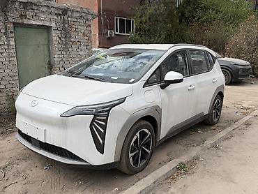 Электромобиль GAC Aion Y, белый, 5‑дверный кросс‑минивэн (компактный