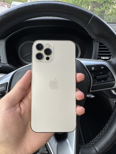 Apple iPhone: IPhone 12 Pro, Б/у, 128 ГБ, Matte Gold, Защитное стекло, Чехол, 76 %