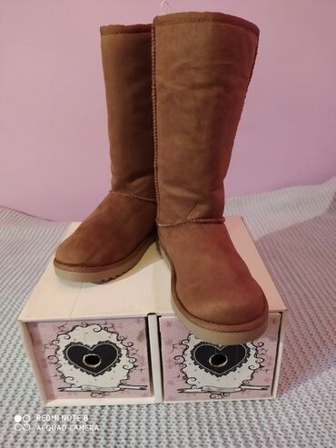 kape za leto: Ugg boots, Size - 35