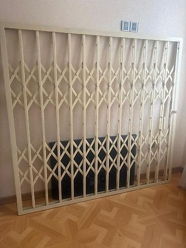 rawotka: Dəmir reşotka acılıb bağlanan uzunluq 166sm, eni 175 - Material — 2