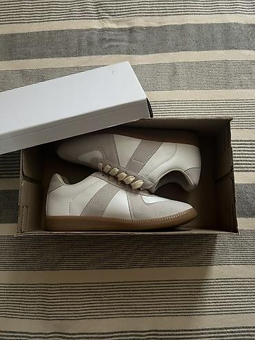 on cloude: Мужские кроссовки, 38, Maison Martin Margiela, Новый, цвет - Бежевый, Платная доставка — 3