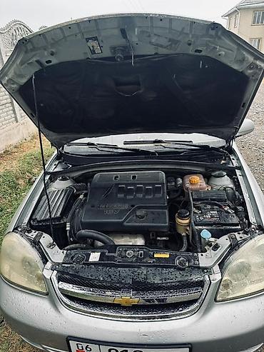 авто ижара: Chevrolet Lacetti: 2004 г., 1.6 л, Кол менен иштөөчү, Газ, Седан — 10