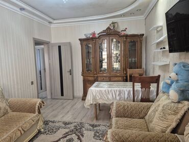 Həyət evləri və villaların satışı: 3 otaqlı, 100 kv. m, Orta təmir — 2